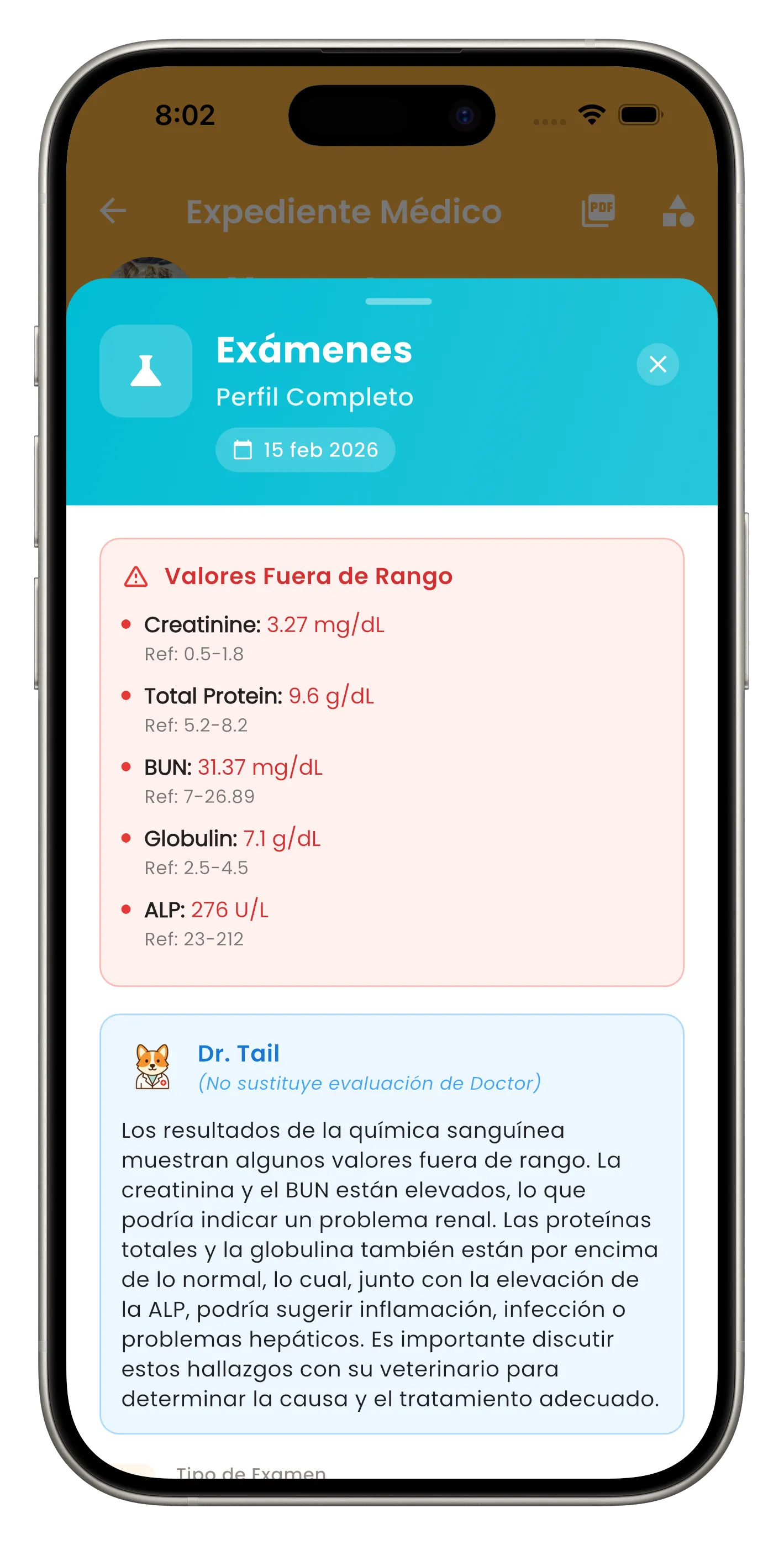 Pantalla de Dr. Tail mostrando análisis de examen médico con valores fuera de rango y explicación en lenguaje simple